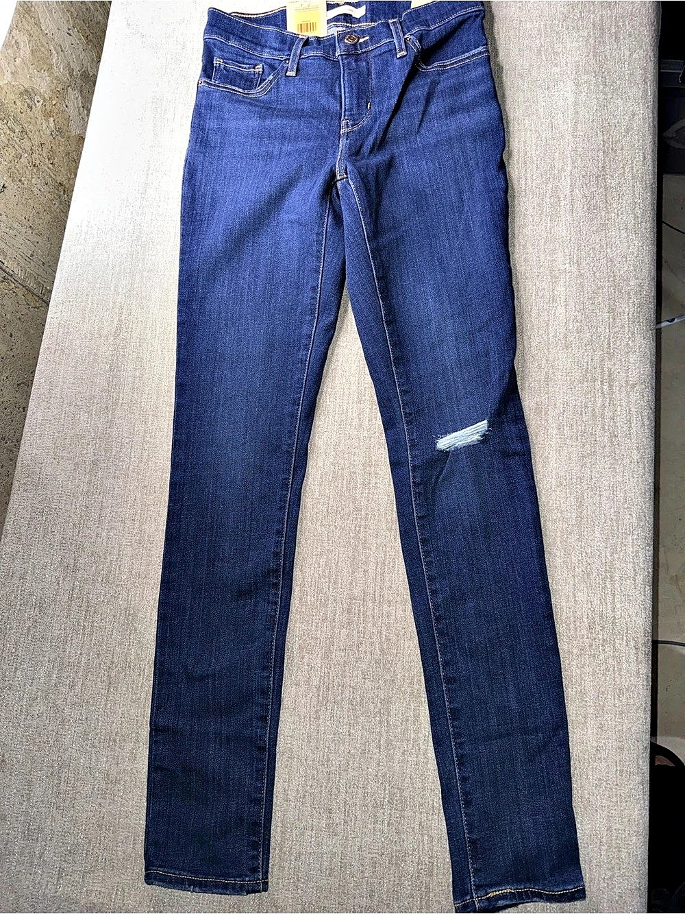 Levi's 311 Shaping Skinny Jeans Blue Waist 26 NWT